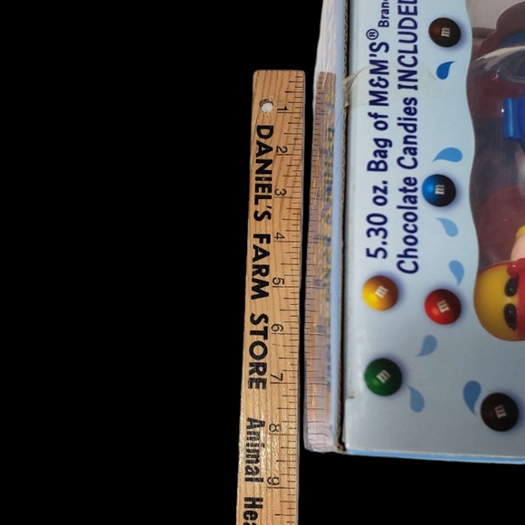 M&M's Make A Splash Chocolate Candy Dispenser - Picture 10 of 11